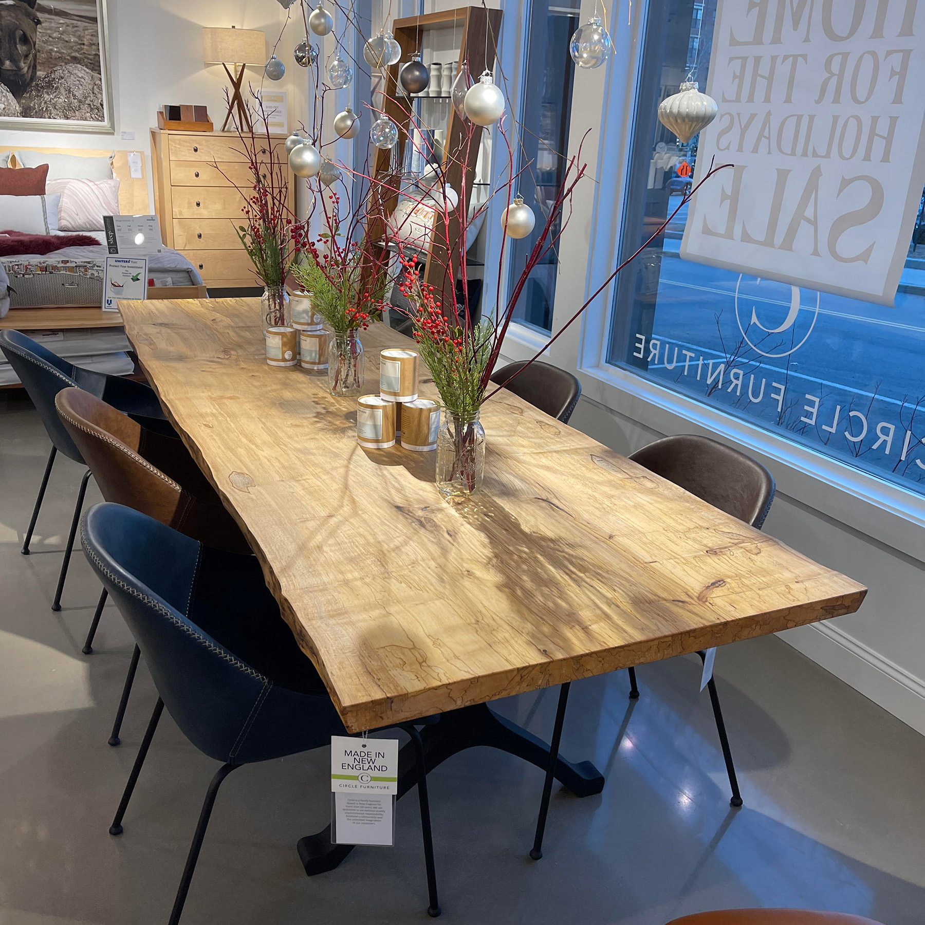 custom furniture : Spalted maple dining table