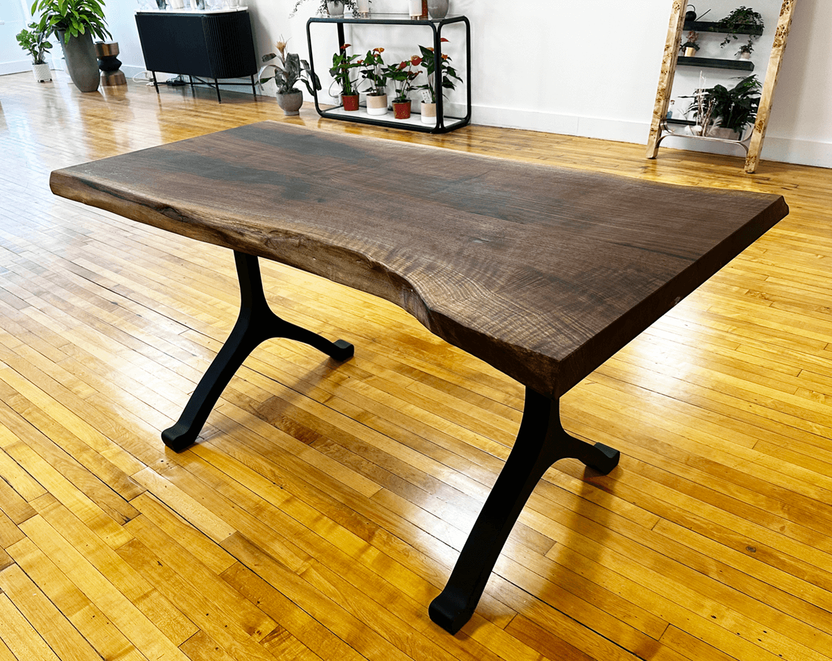 custom furniture : Live Edge Wishbone Table